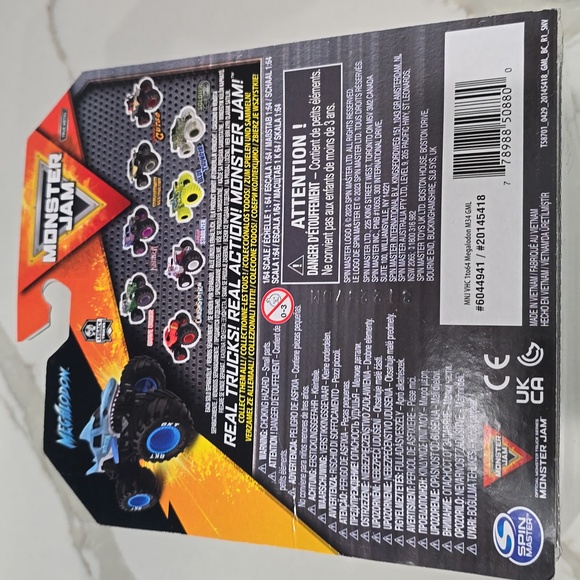 Monster jam Megalodon Monster Truck Series 34 - Picture 4 of 4